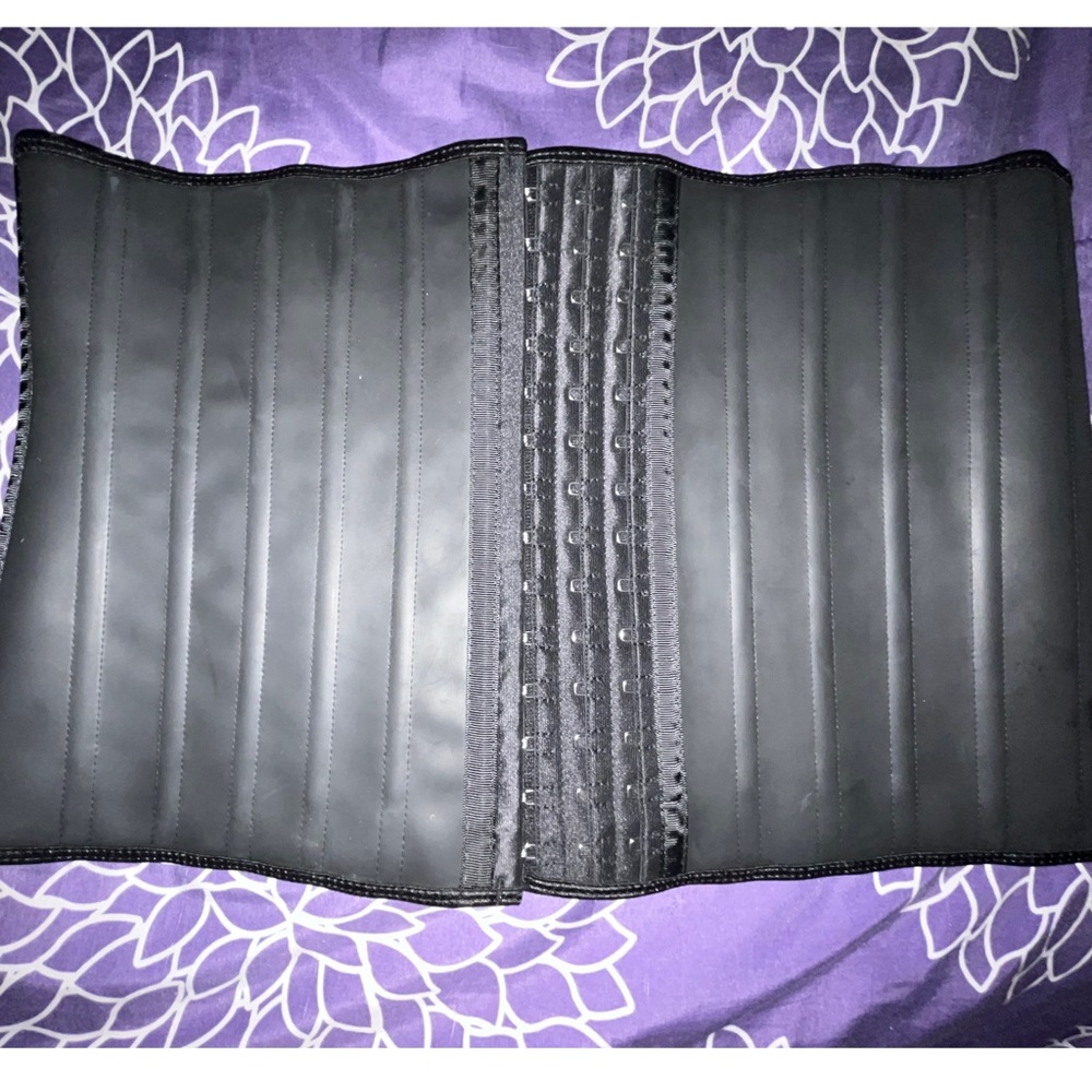 Yianna 25 Steel Bone Corset Waist Trainer!
